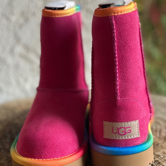 UGG Other - UGG Rainbow Genuine Shearling Lined Boot
